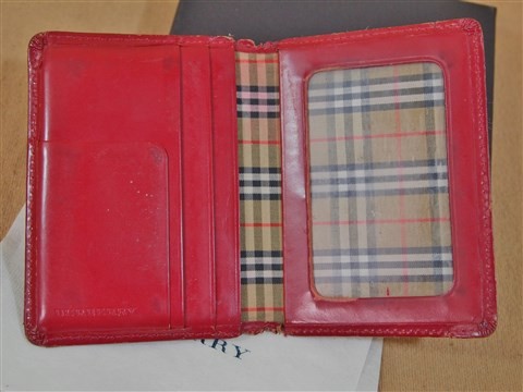 burberry pass case (7)