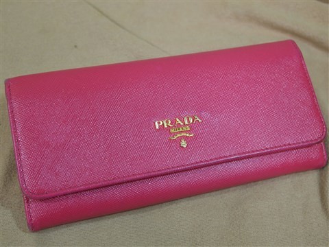 prada (1)